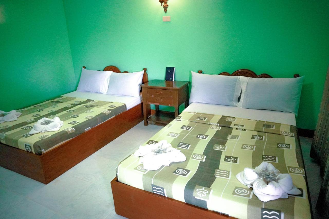 La Solana Suites And Resorts By Cocotel Puerto Galera Εξωτερικό φωτογραφία