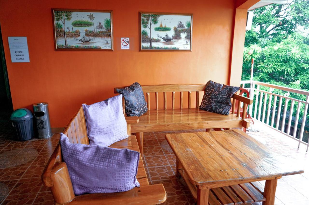 La Solana Suites And Resorts By Cocotel Puerto Galera Εξωτερικό φωτογραφία